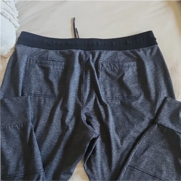 ATHLETA 🏃♀️ CHARCOAL GRAY/BLACK ZIPPER POCKETS/LEGS SWEATPANTS JOGGERS Women XL - Picture 3 of 5
